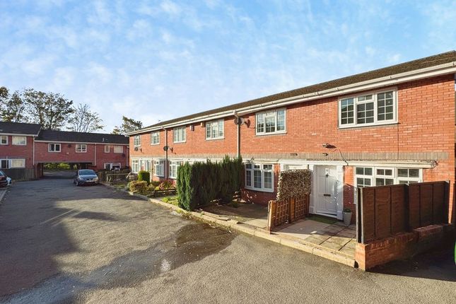 Baneswell Courtyard, Newport photo 2