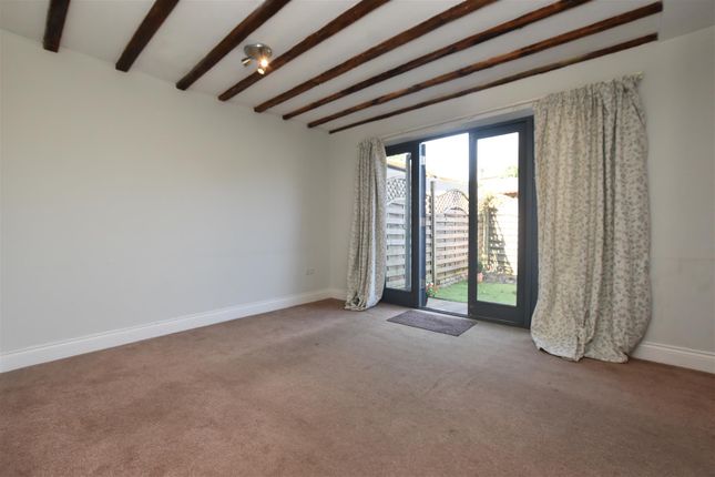81B, Loates Lane, Watford photo 4