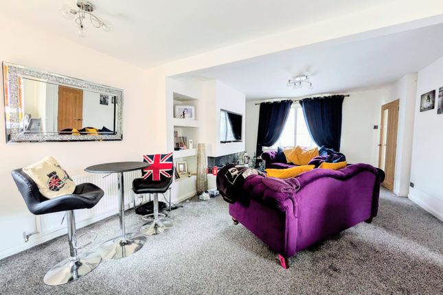 13, Laurel Crescent, Trimdon Station photo 4