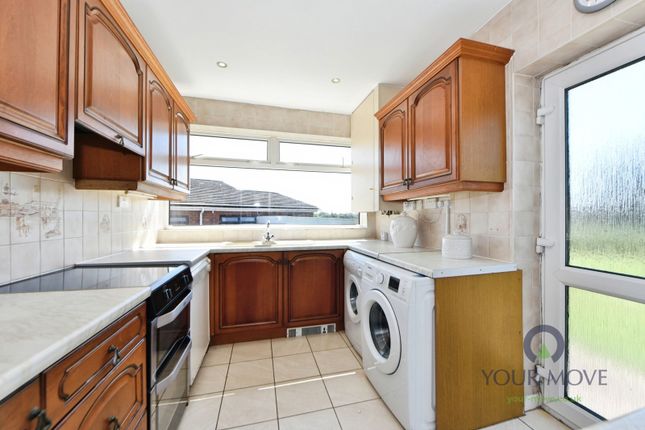63, Denbigh Drive, Oldham photo 2