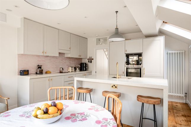 60, Fielding Road, London photo 4