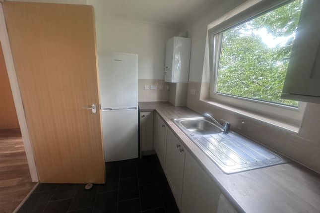 Flat 6, Cairn Court, Southampton photo 3