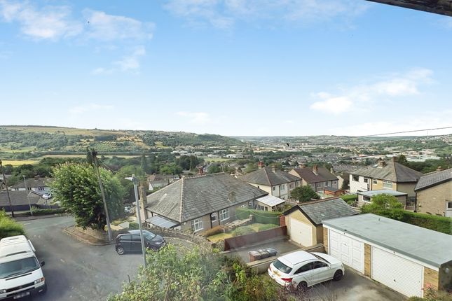2, Southfield Way, Keighley photo 4