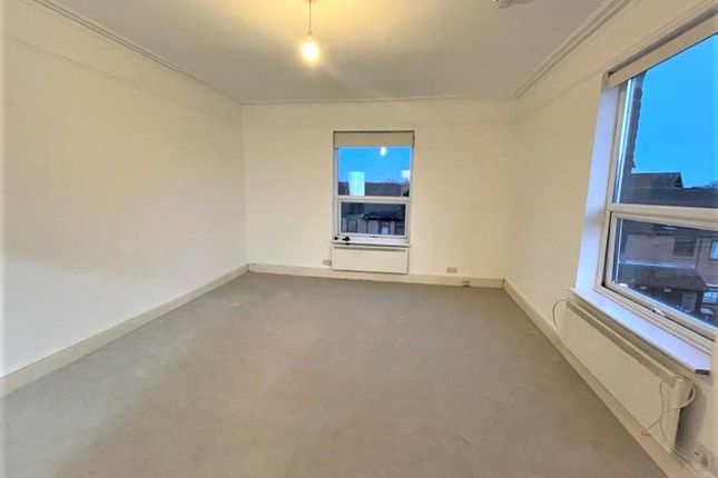 Flat 4, 81, London Road, Berkshire photo 2