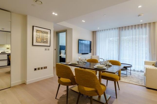 Flat to rent in West End Gate, London, London