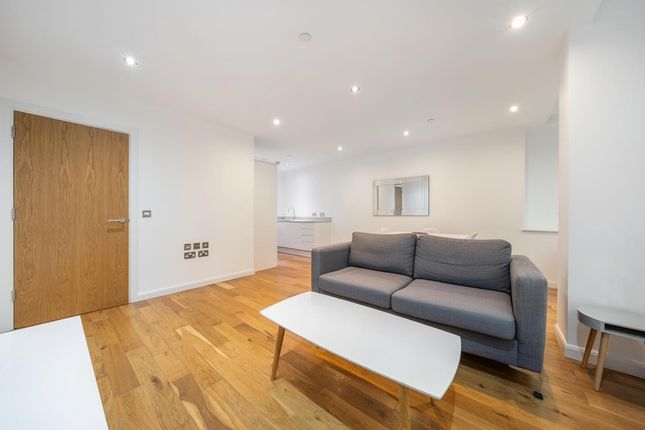 Flat 56, Emerald House, Croydon photo 4