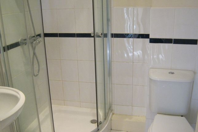 Flat 5, 21, Silverlands, Buxton photo 5