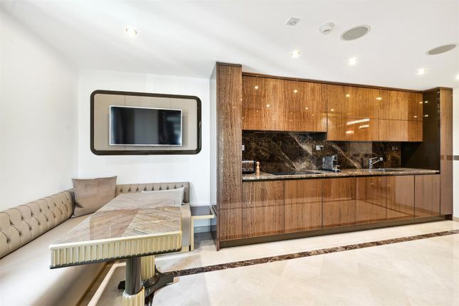 Flat for sale in Lancelot Place, London