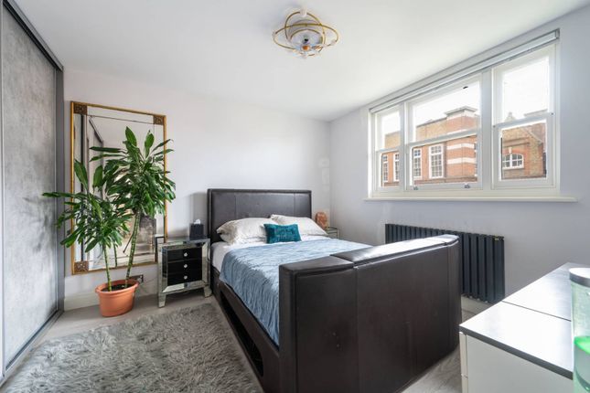 Thumbnail Flat to rent in Colville Terrace, Notting Hill, London