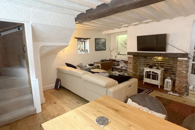 2 Stephens Alley, Tewkesbury photo 4