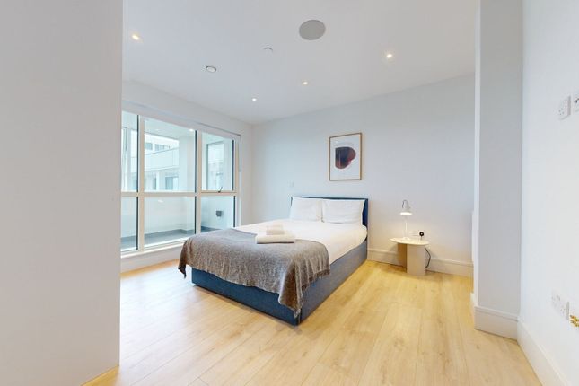 Olympic Way, Wembley photo 3