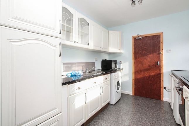 A 3 Regent Court, Leicestershire photo 2