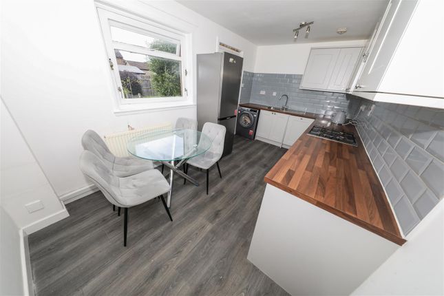 36, Wellshot Crescent, Leven photo 4