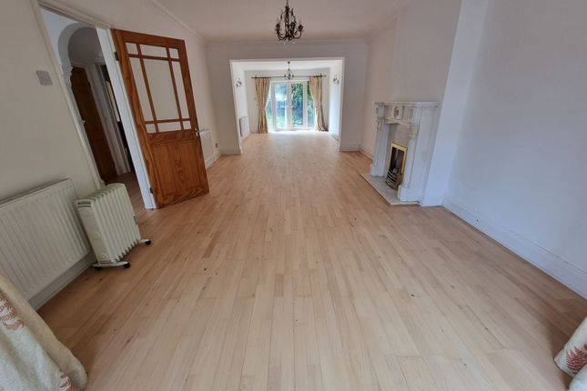 57 Meredith Road, Leicester photo 3