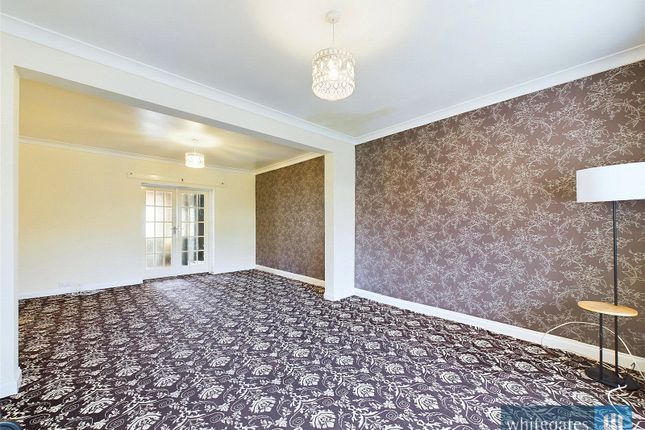 70, Lingwood Avenue, West Yorkshire photo 2