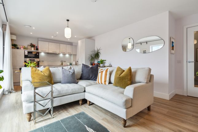 Flat for sale in Festival Court, Glasgow