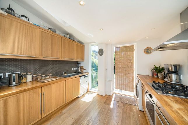33, Sunnyside Road, Teddington photo 4