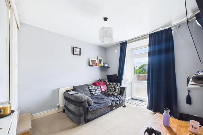 34, Waterloo Road, Mablethorpe photo 2