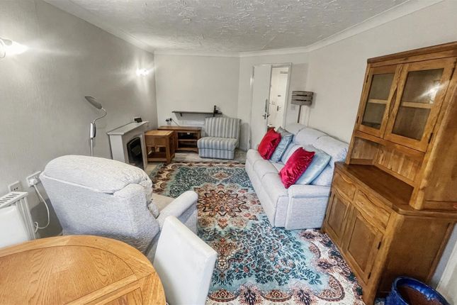Flat 28 Sorrento Court, Wake Green Road, Birmingham photo 3
