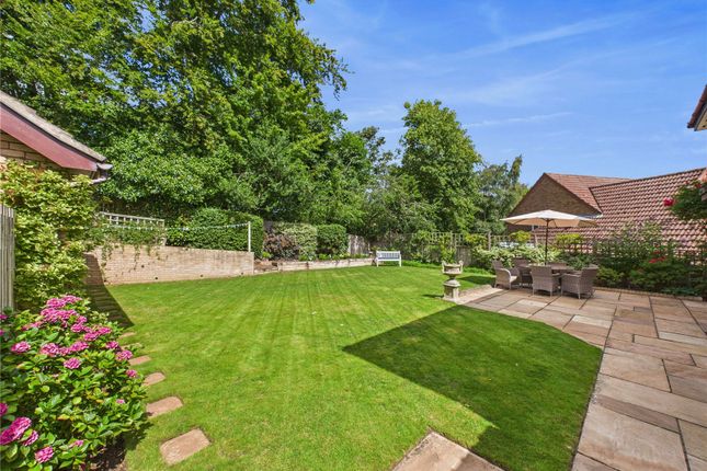 38,, Saxon Way, Woodbridge photo 3