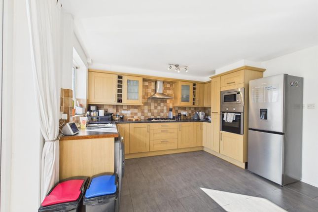 29, Neile Close, Lincoln photo 2