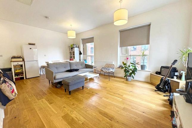 Apartment 1, Cotton Grove, Stockport photo 2