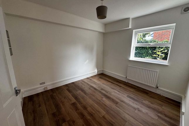 Flat 3, 36 Craven Road, Newbury photo 4