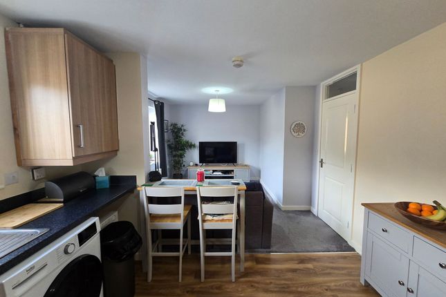 30 Ffordd Maendy, Bridgend photo 4