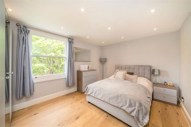 Flat 4, Swain Court, 62, Campshill Road, London photo 3
