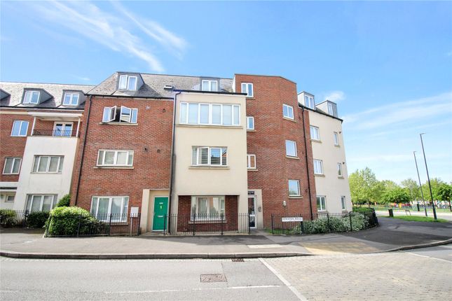 Thumbnail Flat for sale in Millgrove Street, Swindon, Wiltshire