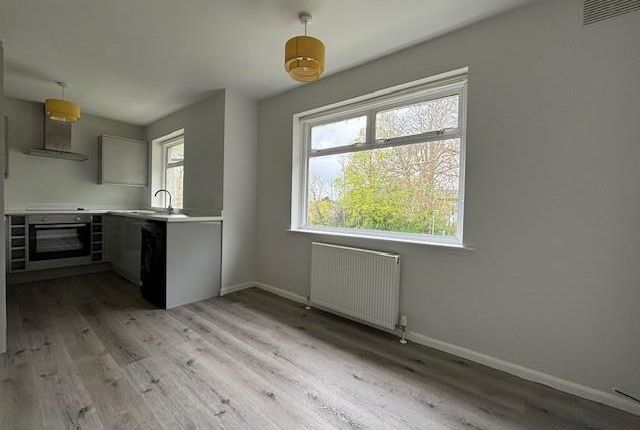 Flat to rent in Foredown Road, Portslade, Brighton