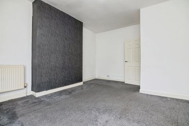 Flat 3, 44, Wellington Road, BILSTON photo 2