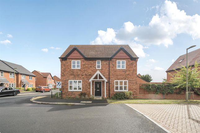 4-bed house on 1, Fallow Field Close, Abingdon, £515,000