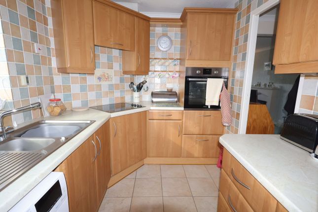 Daniel Hopkin Close, Llantwit Major photo 4