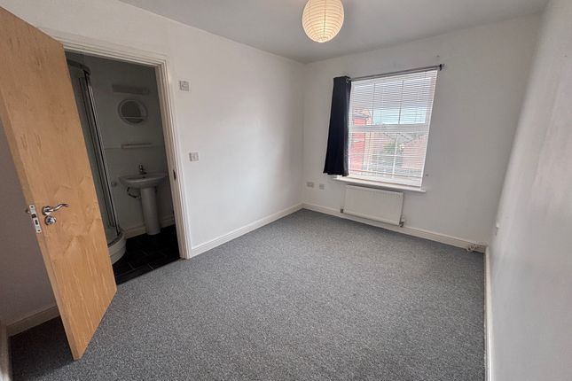 Flat 3, 49, Lambwath Hall Court, Hull photo 5