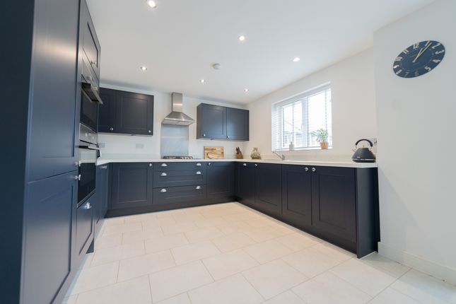 21 Stinchcombe Way, Coalville photo 3