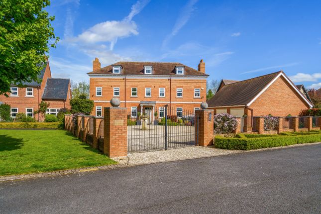 Thumbnail Detached house for sale in Oldborough Drive, Warwick