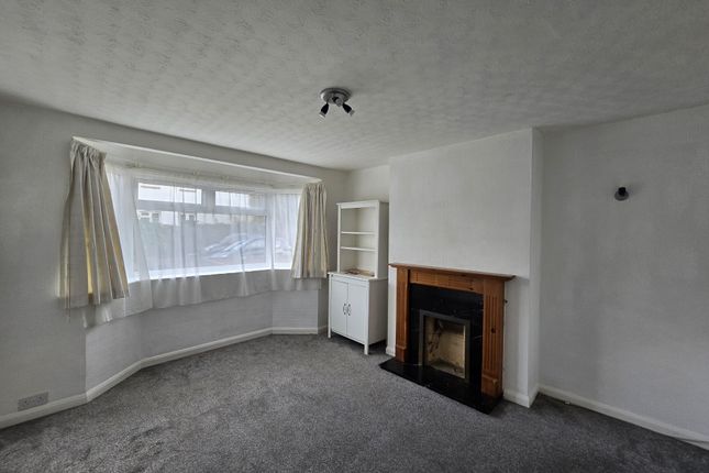 Fulham Close, Uxbridge photo 2