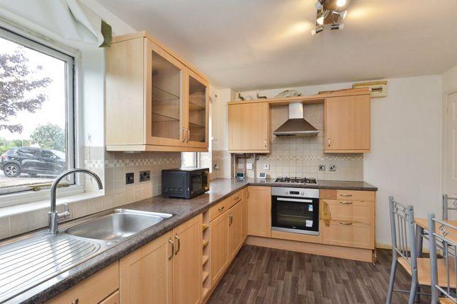 105, Ambridge Grove, Milton Keynes photo 2