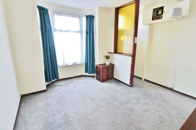 81, Strode Road, Portsmouth photo 4