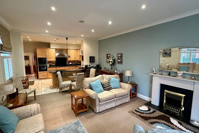 Flat for sale in Victoria Court, Hereford