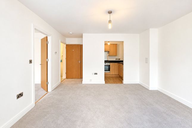 Crawford Court, 22, Charcot Road, London photo 4
