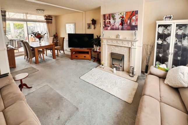 4, St. Aidans Close, Staffordshire photo 2