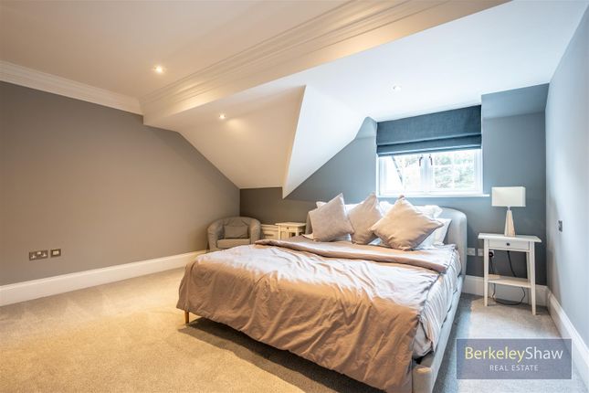 Front Bedroom 4