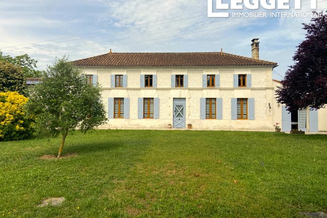 Villa for sale in Baignes-Sainte-Radegonde, Charente, Nouvelle-Aquitaine