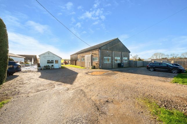 HIGH BARN FARM KENNELS & CATTERY, South Croxton Road, QUENIBOROUGH photo 3