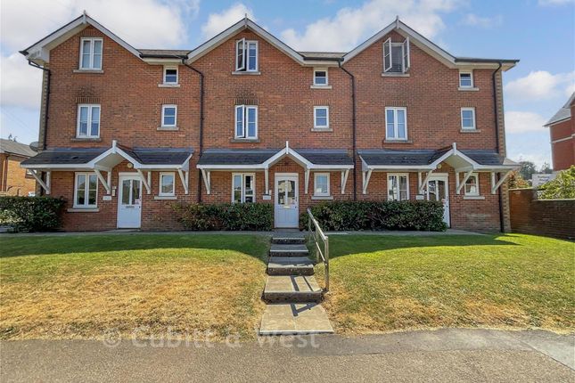 Lion Mews, Framfield Road, Uckfield photo 2