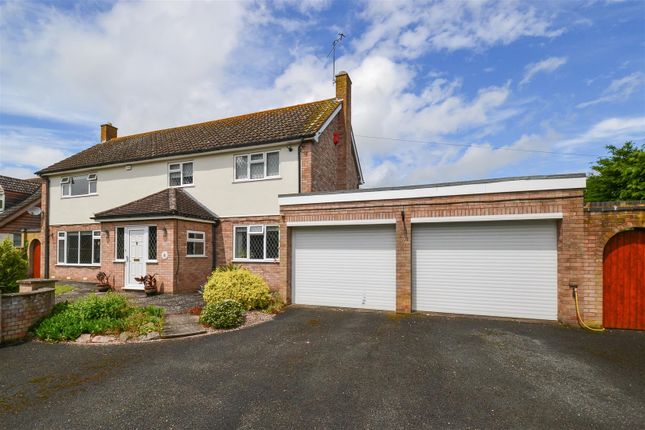 Roberts End Hanley Swan Worcester Wr8 4 Bedroom Detached House