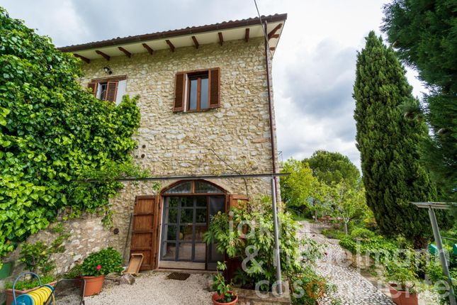 Country house for sale in Italy, Umbria, Perugia, Spoleto