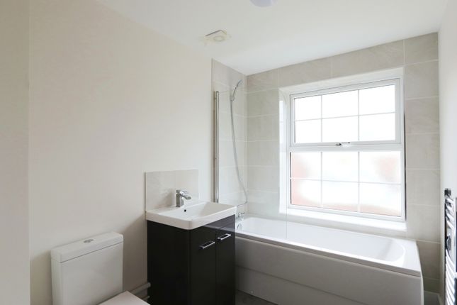 8 Queens Court, Queens Street, Swadlincote photo 5